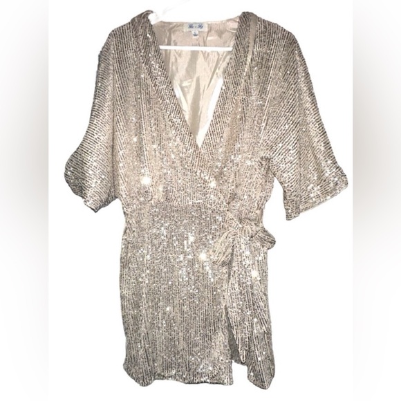 She + Sky Champagne Sequin Romper with Wrap Large - Picture 7 of 15